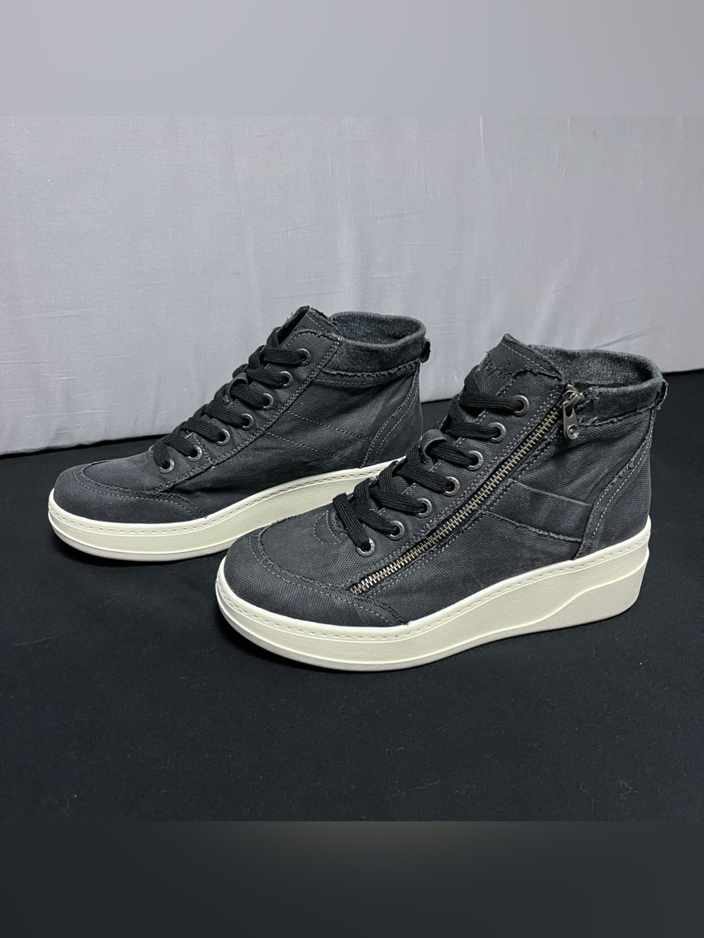 Blowfish Malibu Camden high-top sneakers Size 10